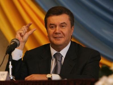 Янукович хочет развязать руки местным властям для отселения из старых домов