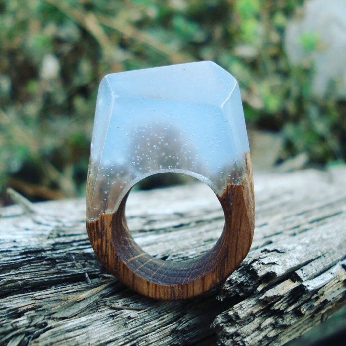Необычные кольца из разных материалов