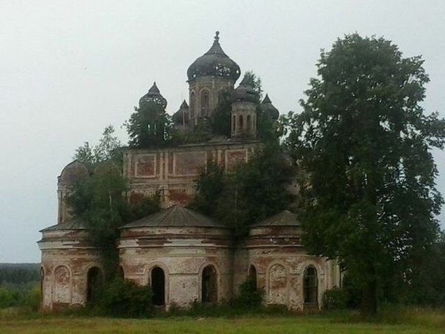 Фотографии разных заброшенных мест