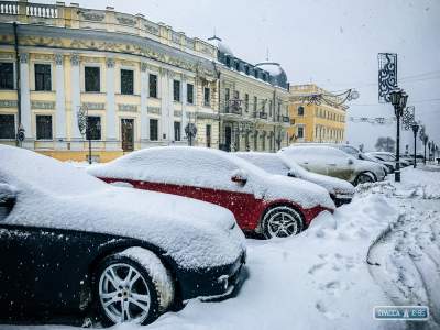 Одессу накрыл мощный снегопад. Фото