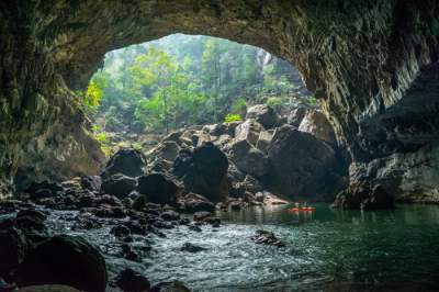 Это стоит увидеть: удивительные пещеры Лаоса. Фото