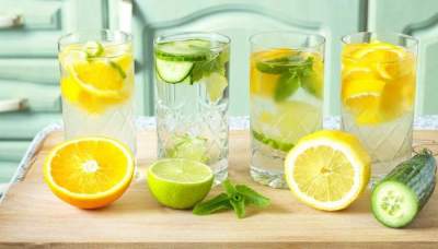 Медики развенчали все мифы о пользе воды с лимоном