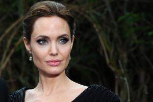 Анджелину Джоли уличили в новом романе
