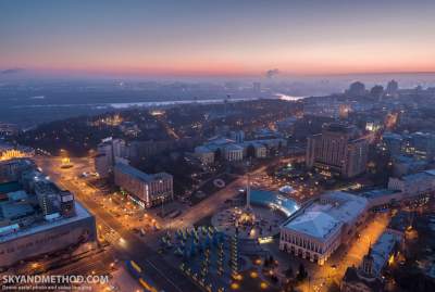 Вечерний Киев в снимках, сделанных с высоты птичьего полета. Фото