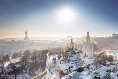 Вечерний Киев в снимках, сделанных с высоты птичьего полета. Фото