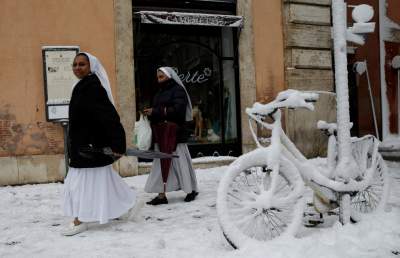 Свирепствующие в Европе морозы в необычных снимках. Фото