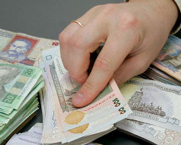Украинцы заплатили вдвое больше налогов, чем в прошлом году