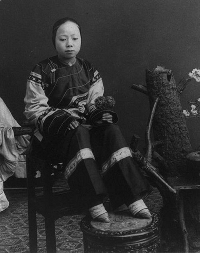 Страшная тайна «золотого лотоса»: фотоистория дикой китайской традиции бинтования ног