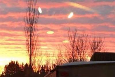 В Канаде увидели НЛО в форме конфет 