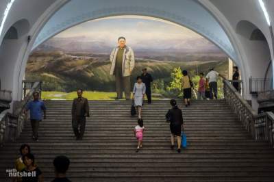 Удивительный метрополитен Северной Кореи. Фото