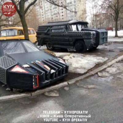 Киевлян насмешил автомобиль «Дарта Вейдера»
