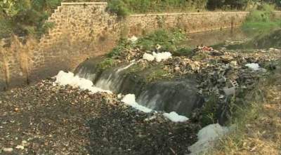 Так выглядит самый грязный в мире водоем. Фото