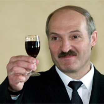 Лукашенко раздал ордена журналистам официальных СМИ