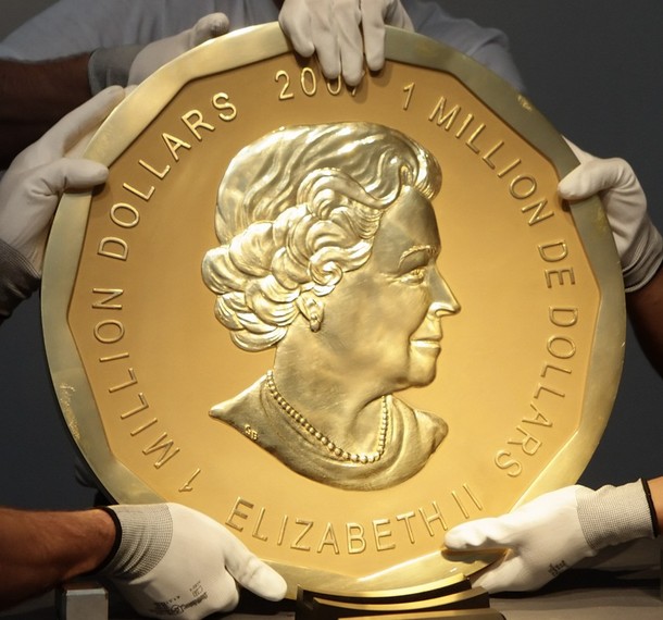 В Австралии отлили самую большую в мире монету из золота весом в тонну