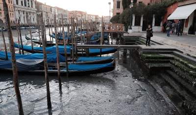 Фотограф показал, как выглядит Венеция во время отлива. Фото