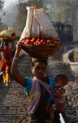 Повседневная жизнь самого загадочного племени Индии. Фото