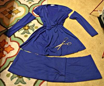 Девушка превращает платья из сэконд-хэнда в модную одежду. Фото