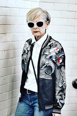 63-летняя жительница Нью-Йорка покорила Instagram своим стилем. Фото