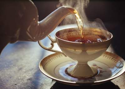Ученые объяснили, почему не стоит пить горячий чай
