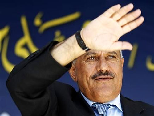 Президент Йемена, правивший страной 33 года, уходит в отставку