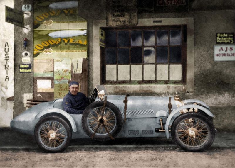 Автомобили и мотоциклы в начале 1900-х годов в цвете