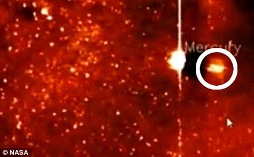 Уфологи заметили у Меркурия огромный "корабль пришельцев"