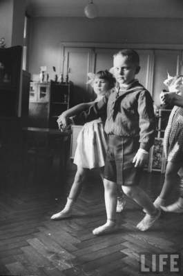 Будни детского сада в СССР глазами иностранного фотографа. Фото