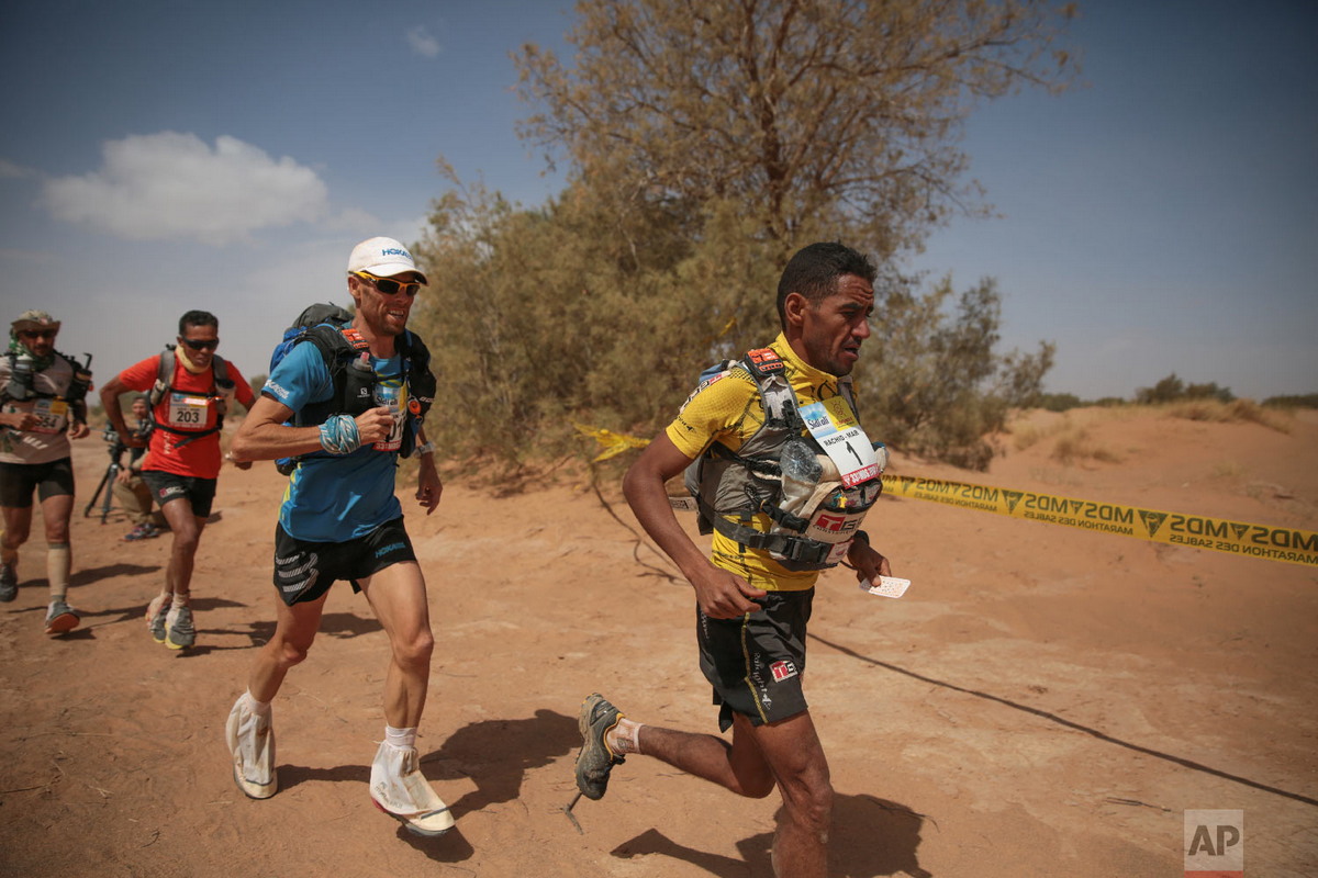 Завершился изнурительный Песчаный марафон Marathon des Sables