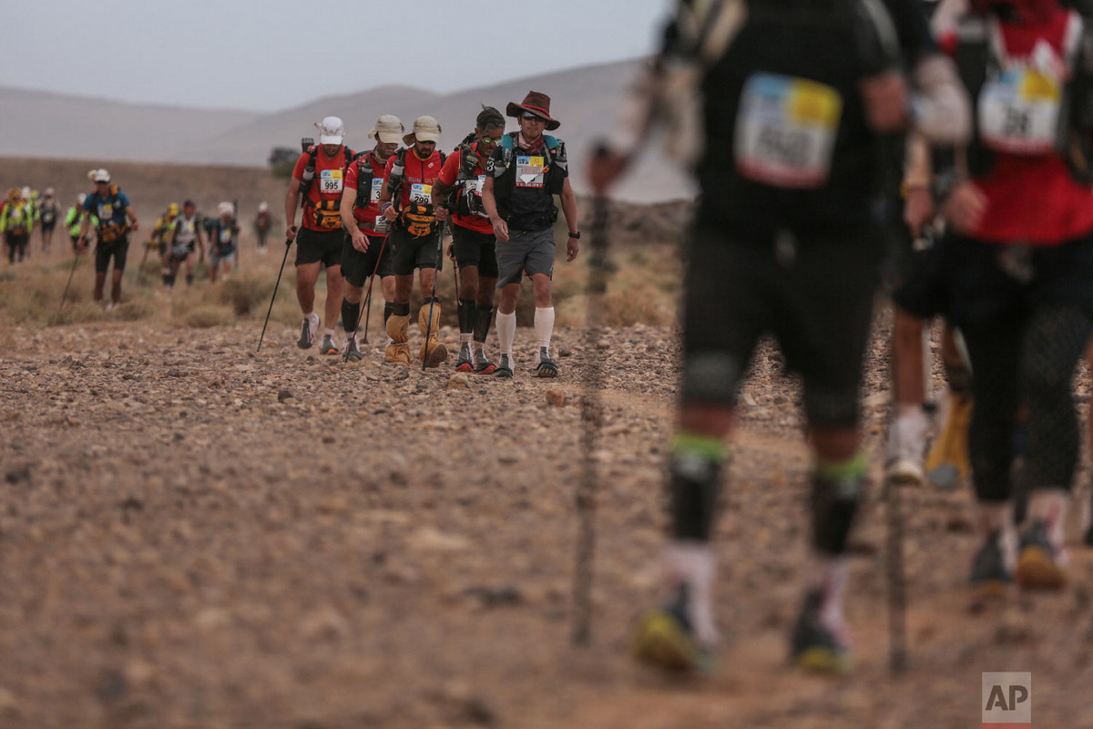 Завершился изнурительный Песчаный марафон Marathon des Sables