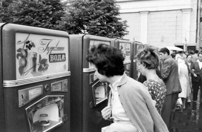 Не только газировка: торговые автоматы, работавшие в СССР. Фото