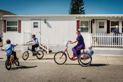 Быт американских и канадских амишей в красноречивых снимках. Фото