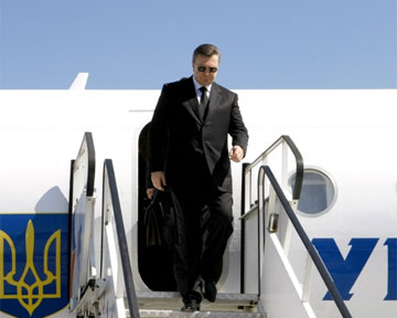 Самолет Януковича отремонтируют на четыре миллиона