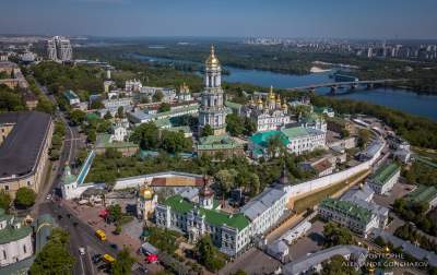 Весенний Киев показали с высоты птичьего полета. Фото