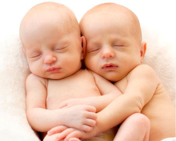 США бьют рекорды по рождению близнецов