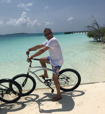 Юрий Горбунов похвастался снимками из отпуска на Мальдивах 