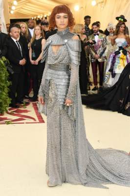 Самые эпатажные образы звезд на Met Gala 2018. Фото