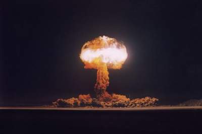 Атомные взрывы в редких снимках. Фото