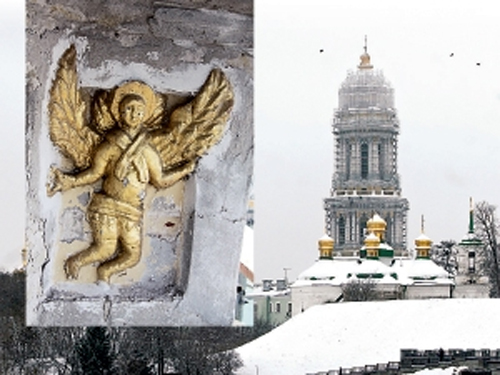 Под куполом колокольни Киево-Печерской Лавры нашли золотого ангела