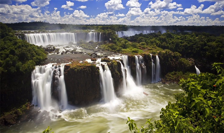 Самые быстрые и мощные водопады в мире