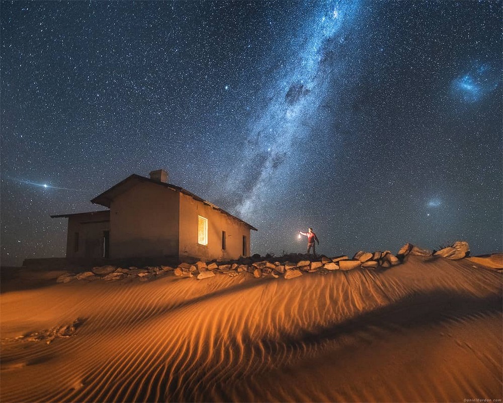 Звездное небо над пустыней Намиб от Даниила Коржонова. ФОТО