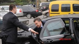 На обслуживание автомобилей Януковича выделили первые два миллиона