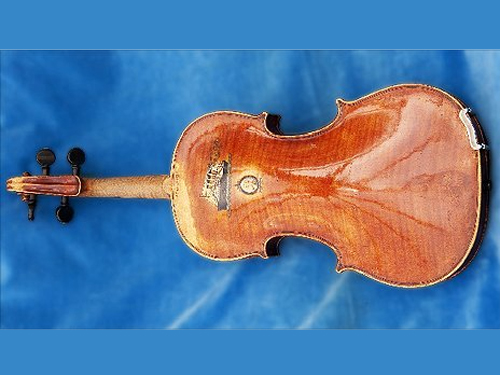 Нашлась легендарная скрипка, под которую тонул "Титаник"