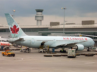 Самолет Air Canada