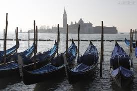 В Венеции из-за морозов впервые за 80 лет замерзли каналы