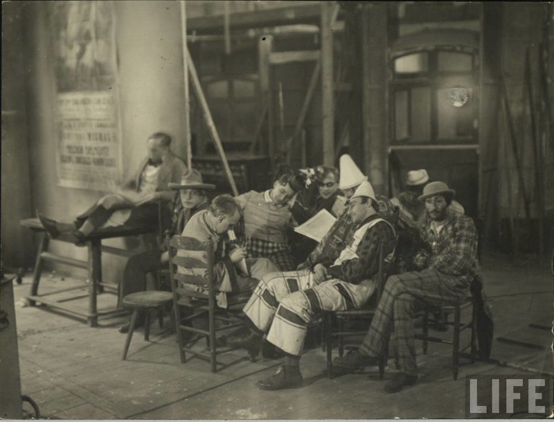 Редкие фотографии со съёмочных площадок 1920-х годов