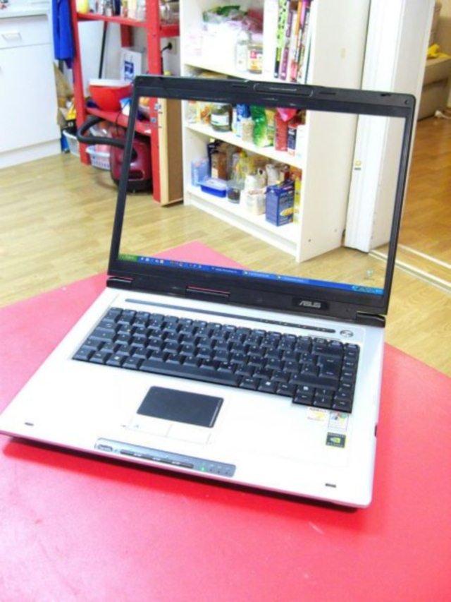 Прозрачный фон на рабочем столе компьютера