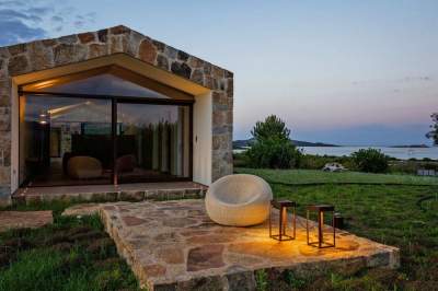 Дом мечты: каменный особняк на берегу Средиземного моря. Фото