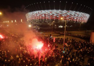 Польские фанаты провели мощную акцию протеста