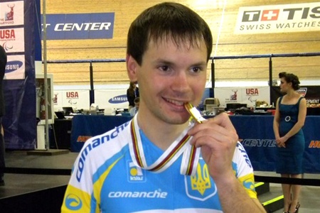 Украинский гонщик стал чемпионом мира в США