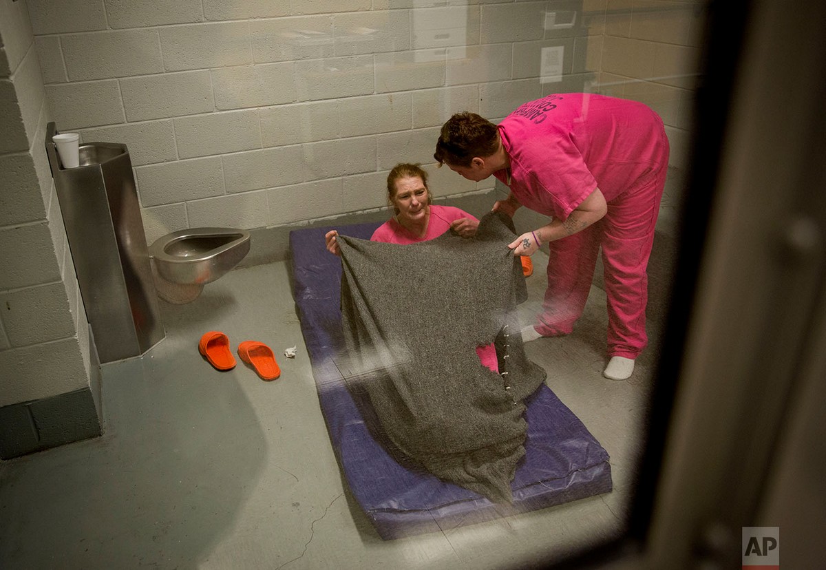 Женщины-заключенные в тюрьме округа Кэмпбелл